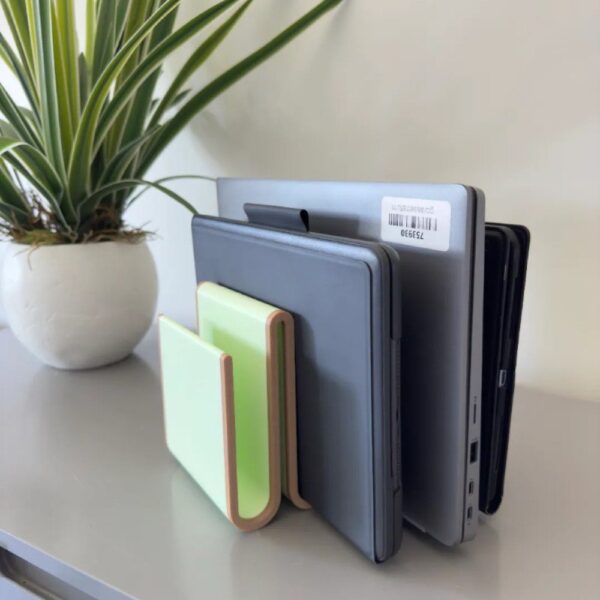 4 x Laptop / Tablet Rack