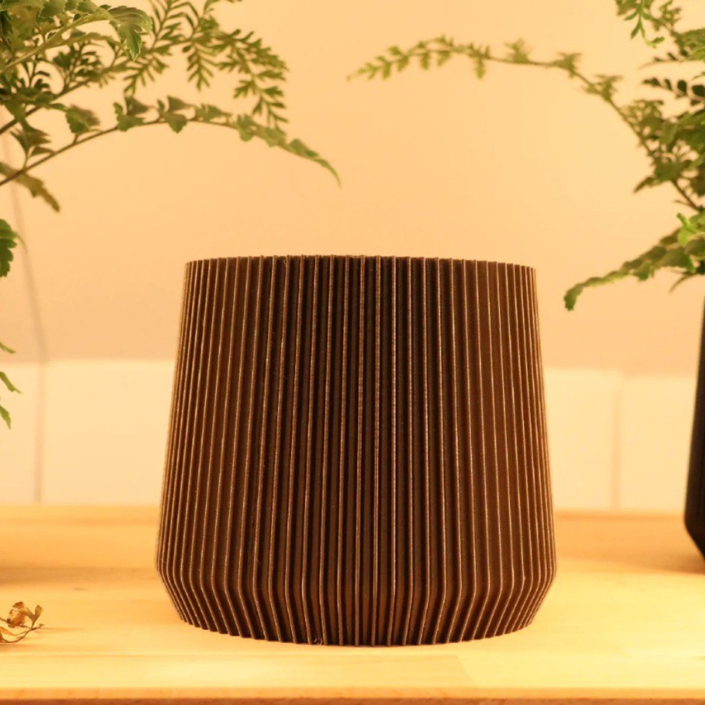 Modern Planter - Image 3