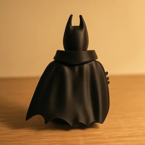 Mini Batman Figure – Classic DC Comics Collectible for Desks, Dioramas & Gifts - Image 2