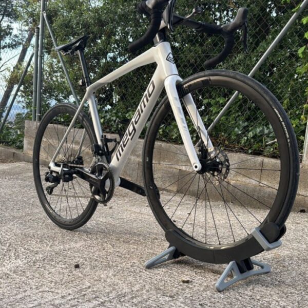 Bicycle Wheel Holder – Heavy-Duty Bike Wheel Stand for Storage & Repair | Fits 24"-29" Wheels - Image 2