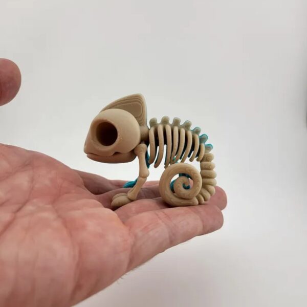 Chameleon Exoskeleton STL – 3D Printable Semi-Skeleton Model (Biomechanical Reptile Sculpture) - Image 2