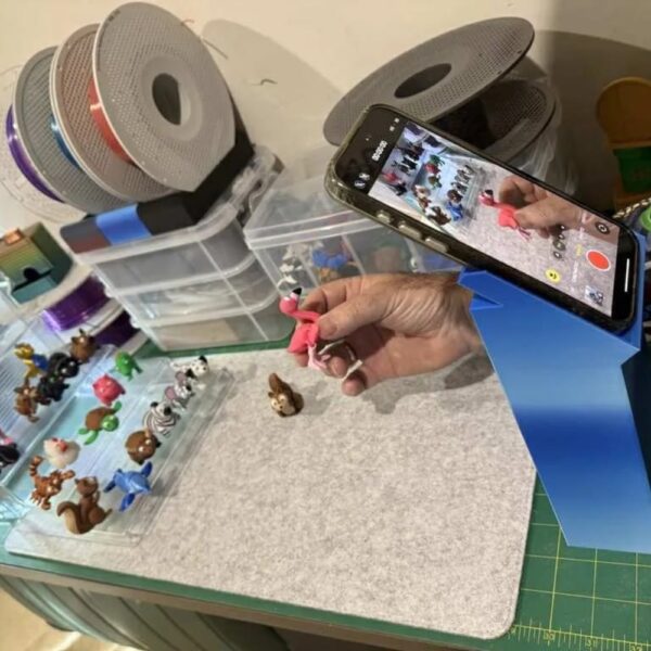 Smartphone Macro Stand – Adjustable Phone Holder for Blogging & Close-Up Shots (Sturdy & Portable) - Image 3