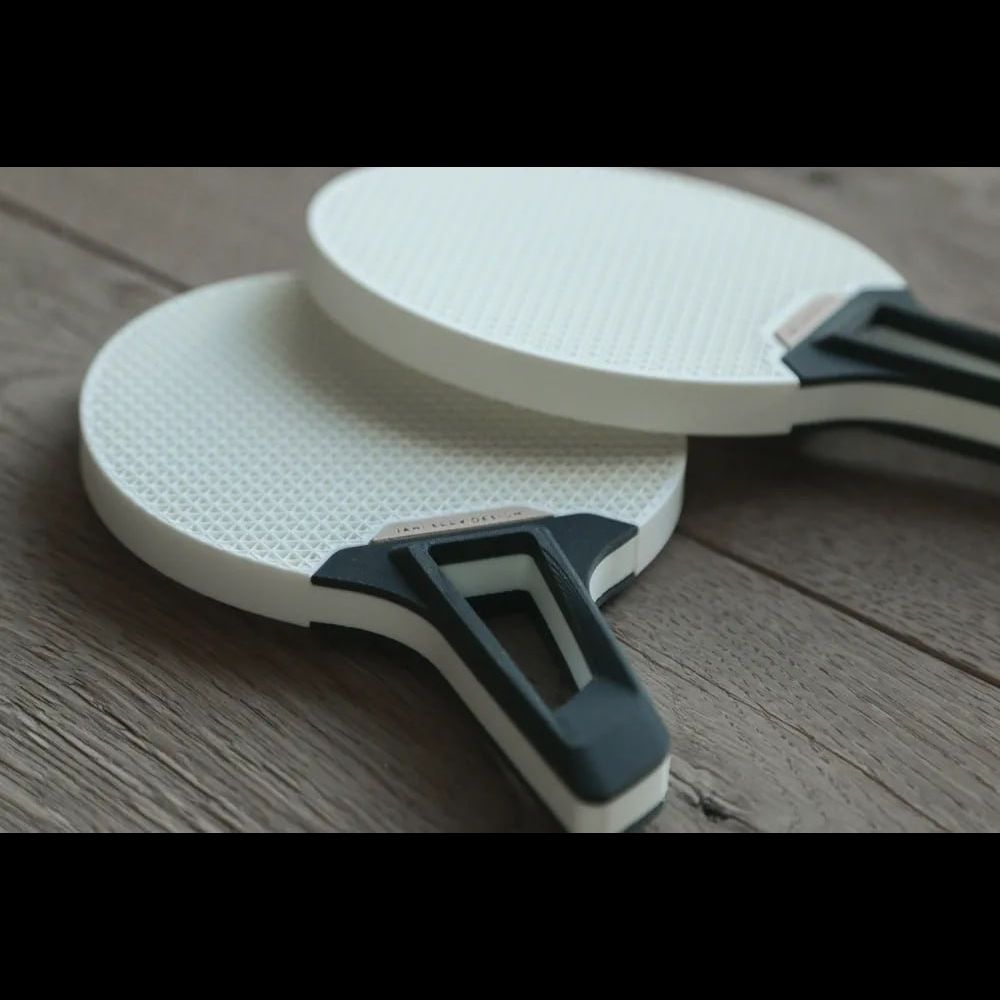 Customizable Ping-Pong Set – Stylish Retractable Net & Pro-Level Paddles - Image 3