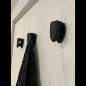 Rounded Self-Locking (Automatic Fixation) Hanger — Space-Saving Coat Solution